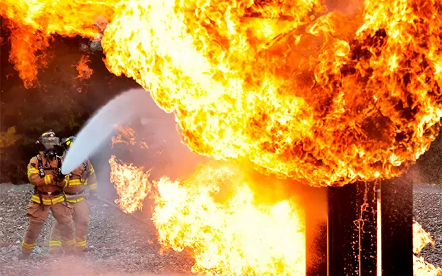 VIDEO: Firefighters respond to a late night condo blaze in Seaside