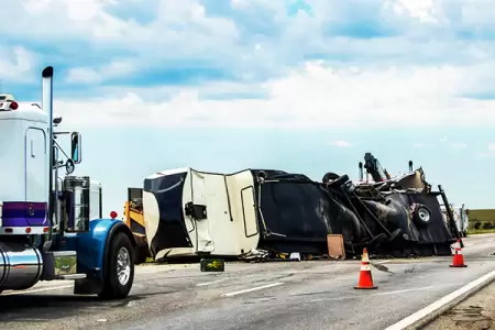 IMAGE: Fatal crash claims life of Chicago man on I-65 in Jackson County