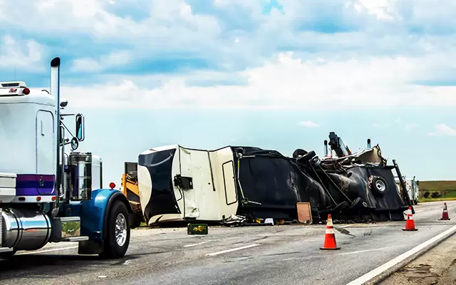IMAGE: Fatal crash claims life of Chicago man on I-65 in Jackson County
