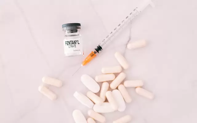 IMAGE: Two Men Arrested in Gresham for Possession of Fentanyl and Counterfeit Pills