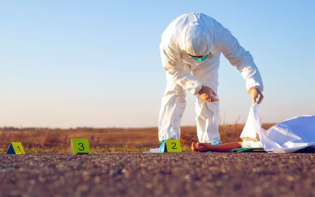 VIDEO: Fatal car crash in Portland kills two people