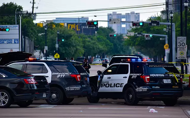 VIDEO: Driver involved in fatal Portland crash remains at the scene