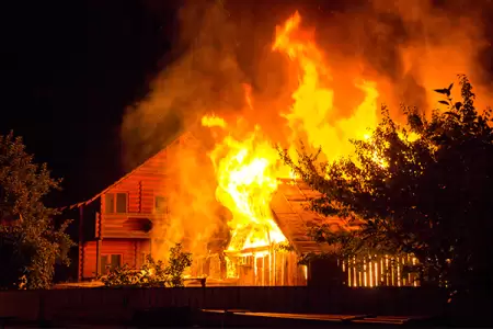 VIDEO: Explosion Rocks Northwest Portland Neighborhood, Two Homes Caught in Flames