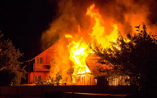 VIDEO: Explosion Rocks Northwest Portland Neighborhood, Two Homes Caught in Flames